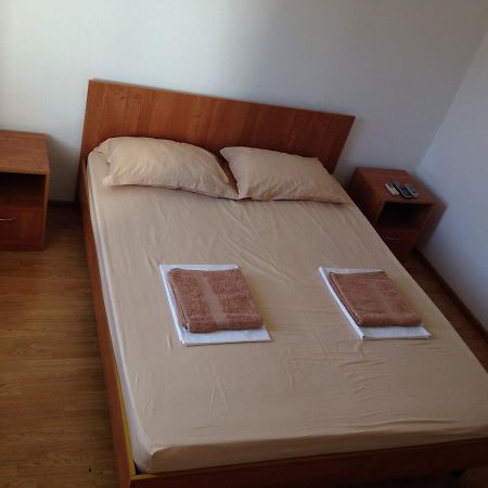 Hotel Sharmat Pizunda Ngoại thất bức ảnh
