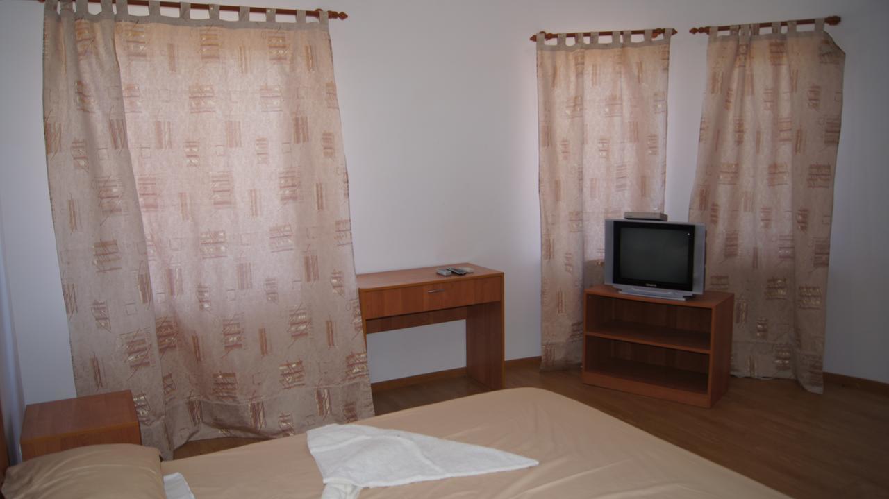 Hotel Sharmat Pizunda Ngoại thất bức ảnh