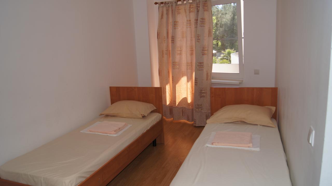 Hotel Sharmat Pizunda Ngoại thất bức ảnh