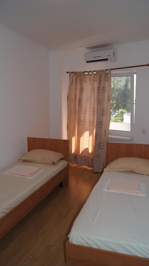 Hotel Sharmat Pizunda Ngoại thất bức ảnh