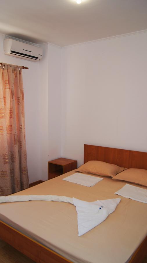 Hotel Sharmat Pizunda Ngoại thất bức ảnh