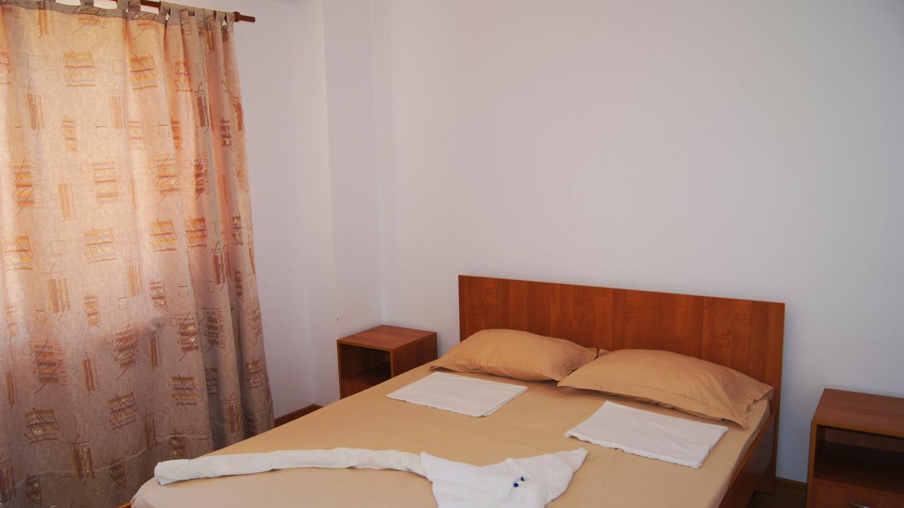 Hotel Sharmat Pizunda Ngoại thất bức ảnh