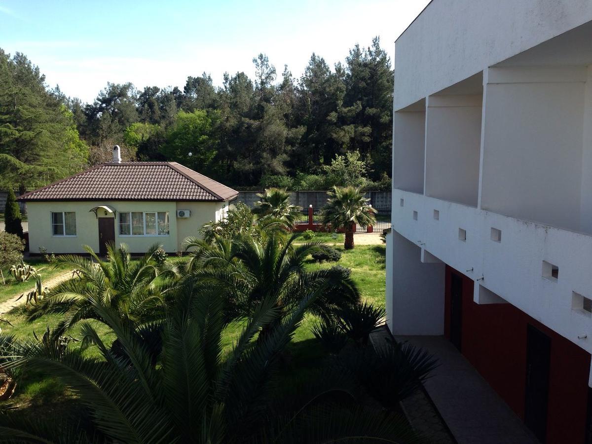 Hotel Sharmat Pizunda Ngoại thất bức ảnh